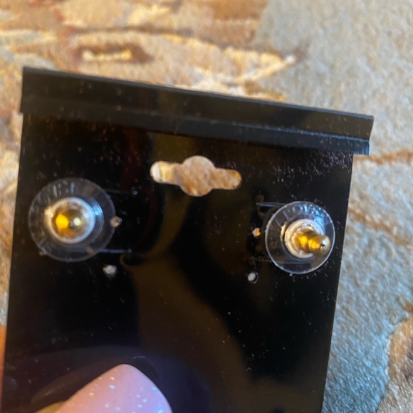 Swarovski multi color crystal studs/ pierced earrings in hold tone setting. 5” - Picture 5 of 5